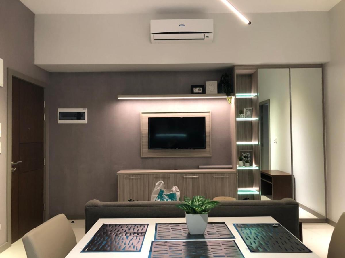 One Uptown Residence Taguig Bagian luar foto